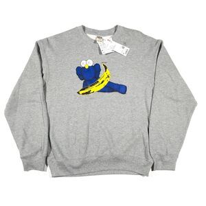 New Kaws Warhol Uniqlo Companion Banana Gray Sweater Crewneck Size XS B9